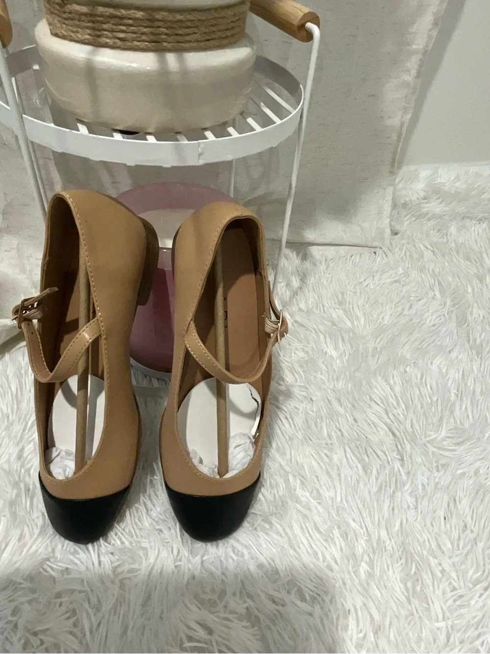 Tahari Two-Tone Tan and Black Mary Jane Flats - Picture 7 of 10